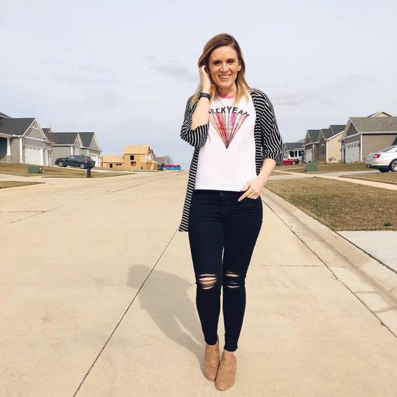 Meet your Posher, Heather - Picture 1 of 1